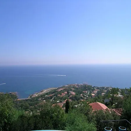 Holiday Impasse De La Vigie *