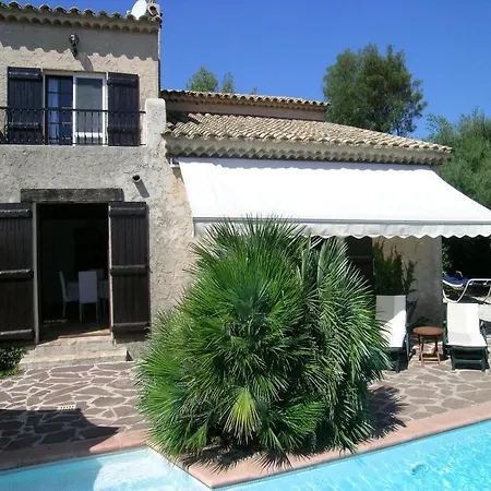 Holiday Impasse De La Vigie *